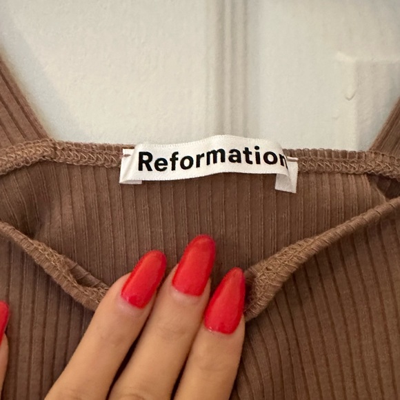 NWT Reformation Colton Top in Clay - Picture 3 of 4